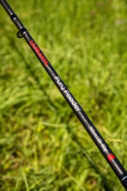 Ultimate Fury Feeder 330cm 15-60gr -Viswinkel 000c413520c8e124