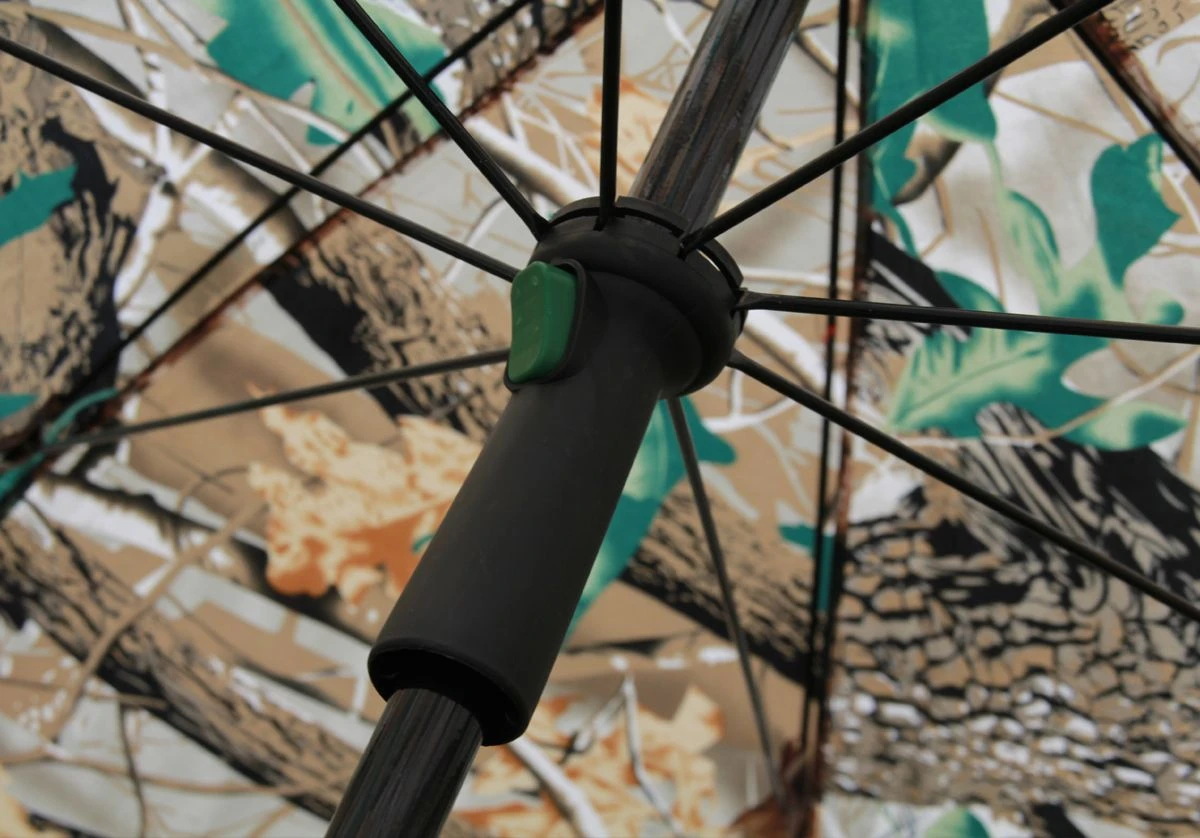 Ultimate 50'' Storm Brolly Camo (Inc. Haringen & Tension Poles) 6 Ultimate 50'' Storm Brolly Camo (Inc. Haringen & Tension Poles) - Afbeelding 6